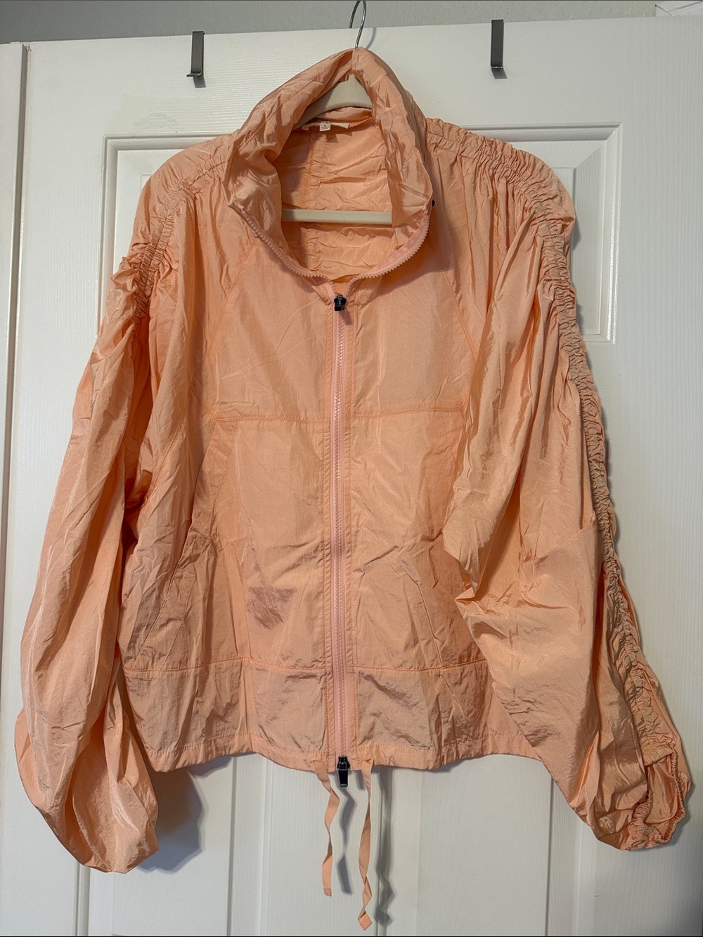 easel Peach Ruched-Sleeve Windbreaker Jacket